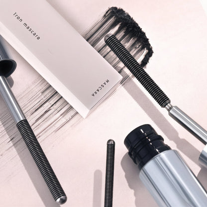 Lash Lengthening & Volumizing Mascara