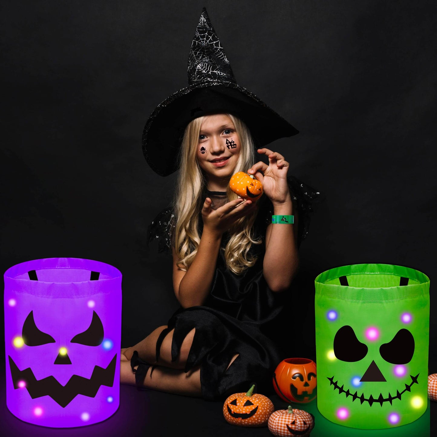 ✨Light Up Halloween Trick or Treat Bags🎃